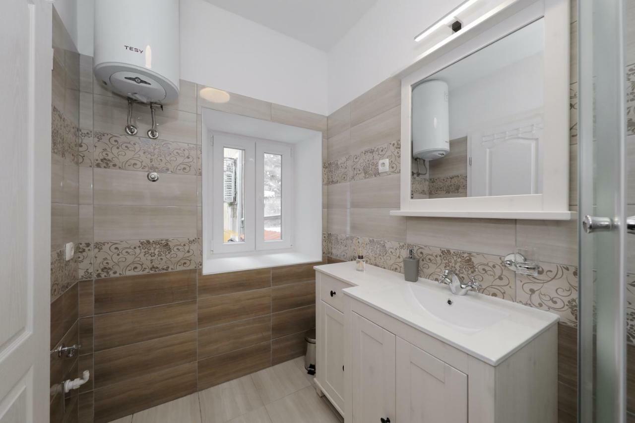 Pave Apartment Zadar Bagian luar foto