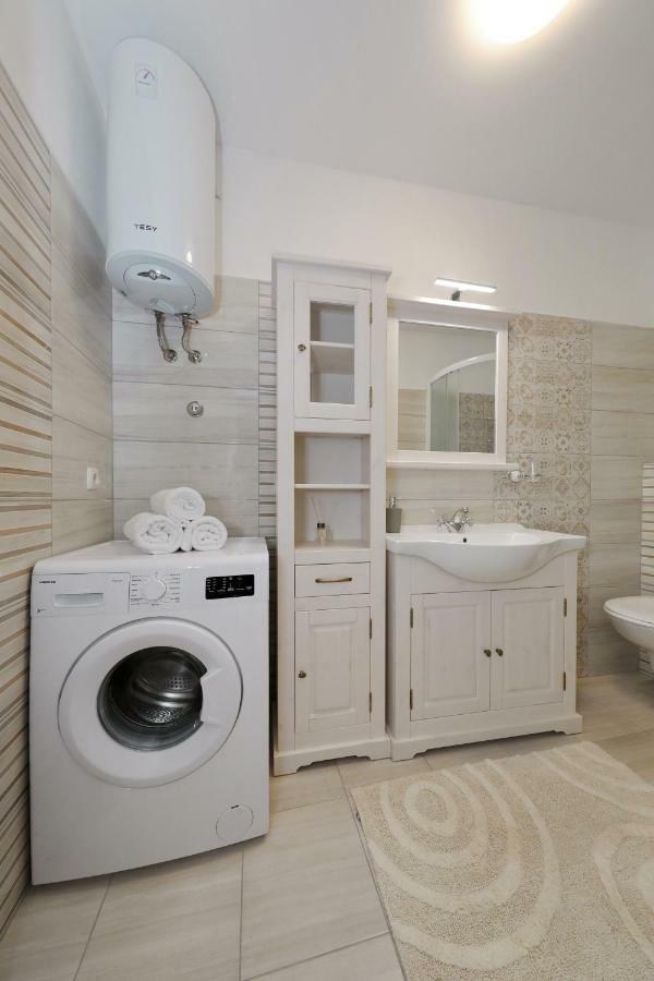 Pave Apartment Zadar Bagian luar foto